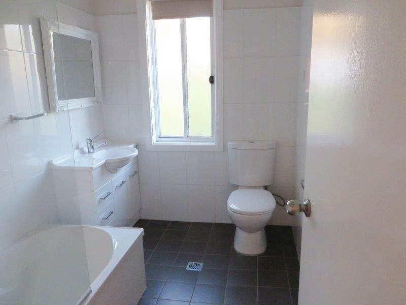 46 Commins Street, Junee NSW 2663