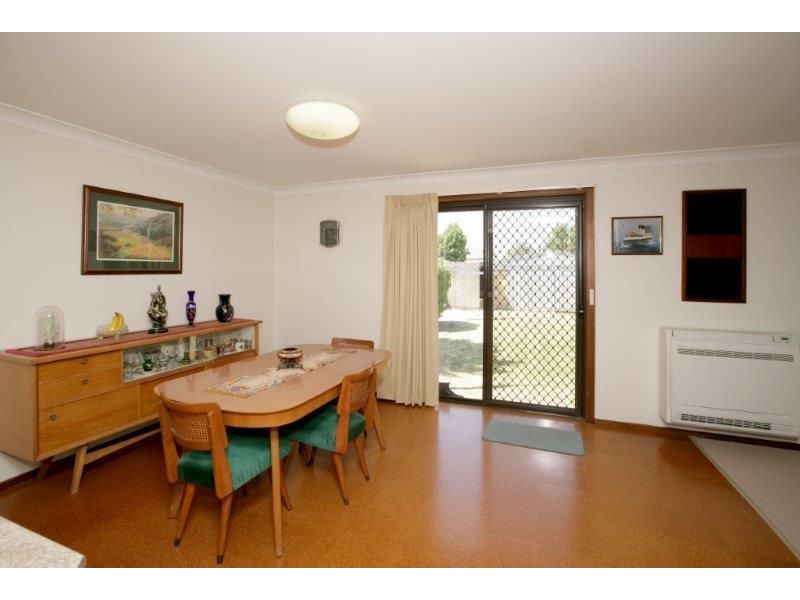 15 Cross St, Junee NSW 2663