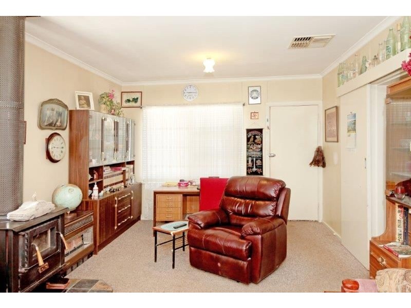 4 Cedric St, Junee NSW 2663