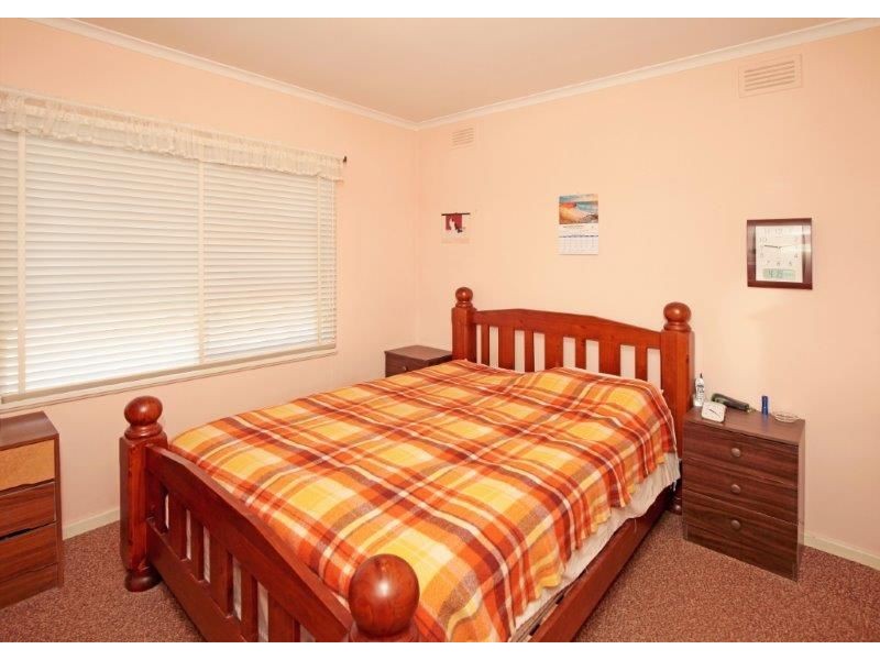 4 Cedric St, Junee NSW 2663