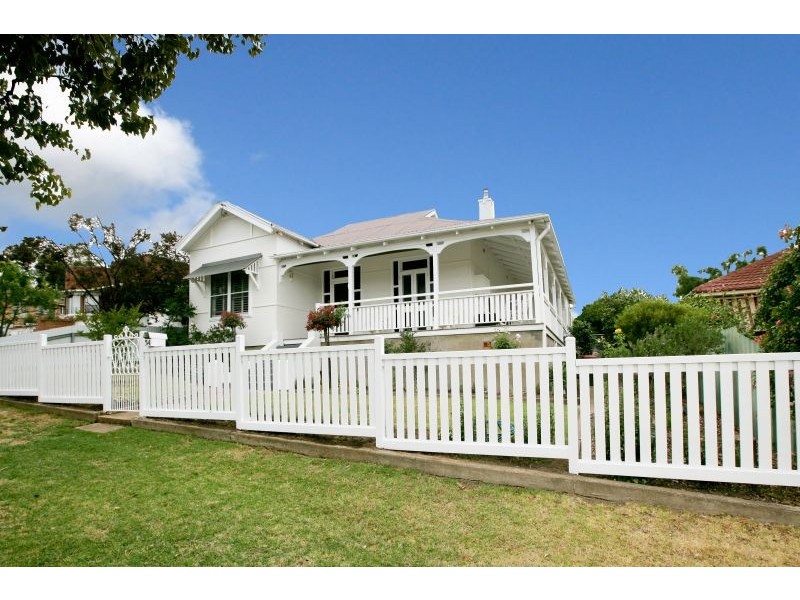 54 Commins St, Junee NSW 2663