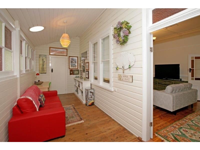 54 Commins St, Junee NSW 2663