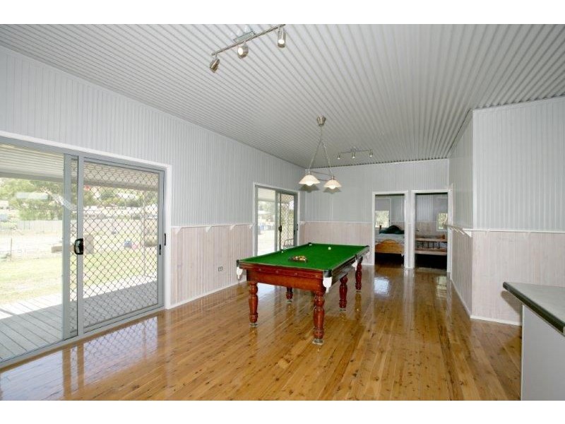 1 Short St, Oura NSW 2650