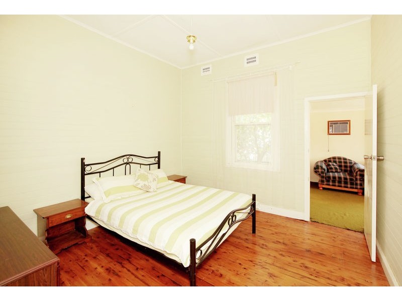 7 Elizabeth Street, Junee NSW 2663