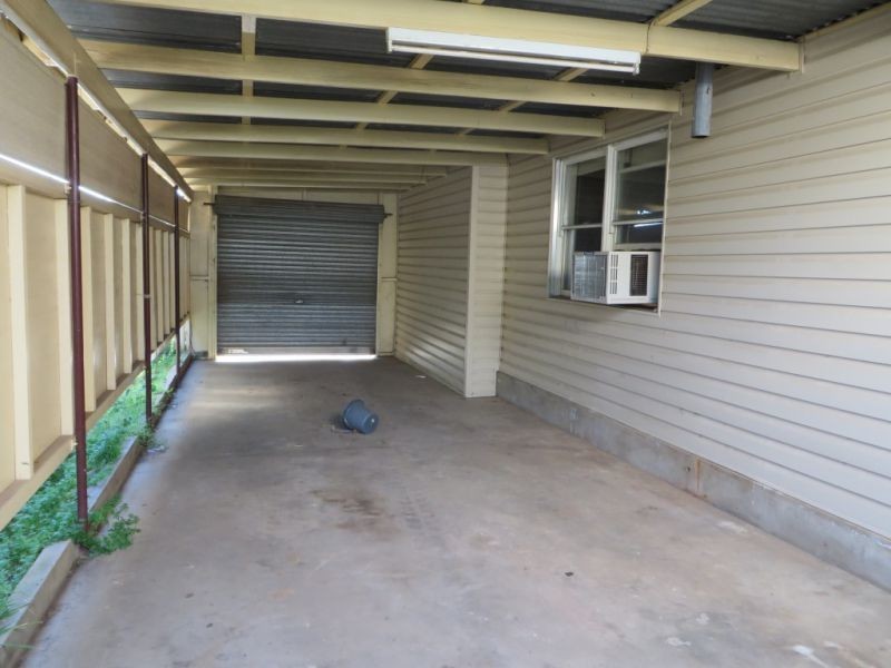 16 Ducker Street, Junee NSW 2663