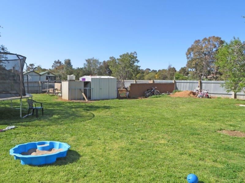 1 Gloucester, Junee NSW 2663