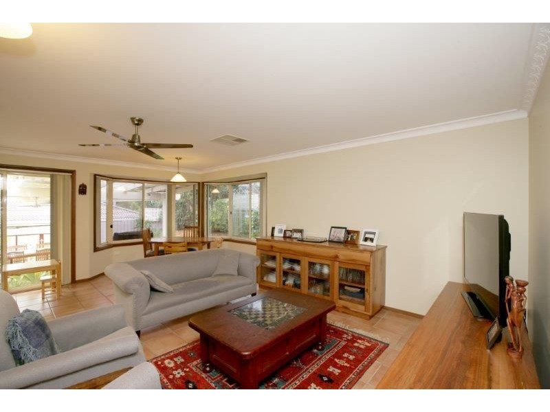 2/1 Kincora Pl, Bourkelands NSW 2650