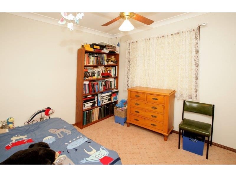 2/1 Kincora Pl, Bourkelands NSW 2650