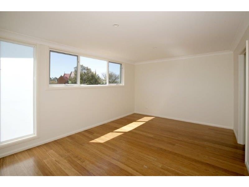 6 Vaughan St, Junee NSW 2663