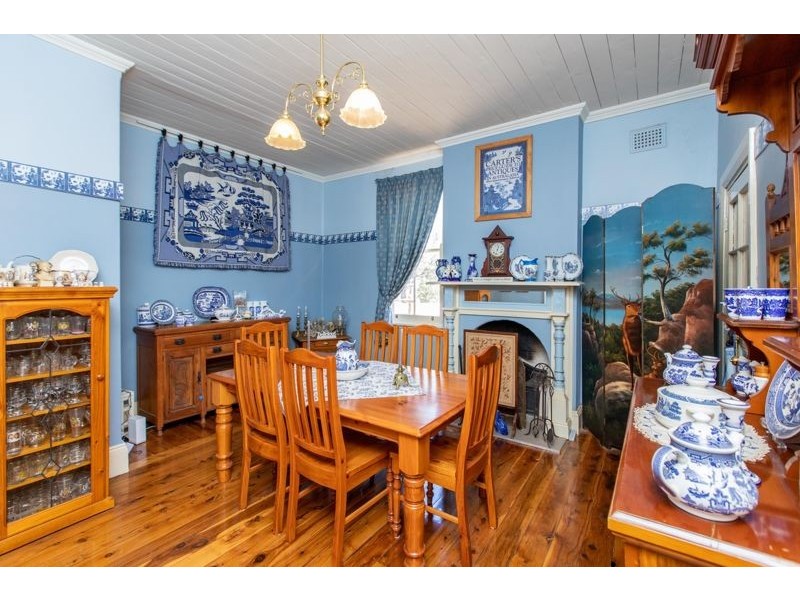 30 Belmore Street, Junee NSW 2663