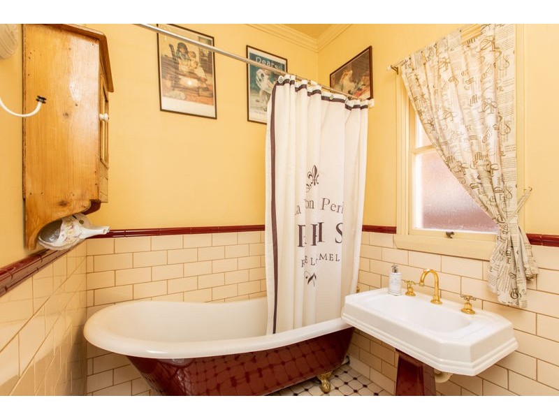 30 Belmore Street, Junee NSW 2663