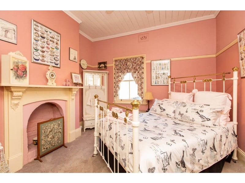 30 Belmore Street, Junee NSW 2663