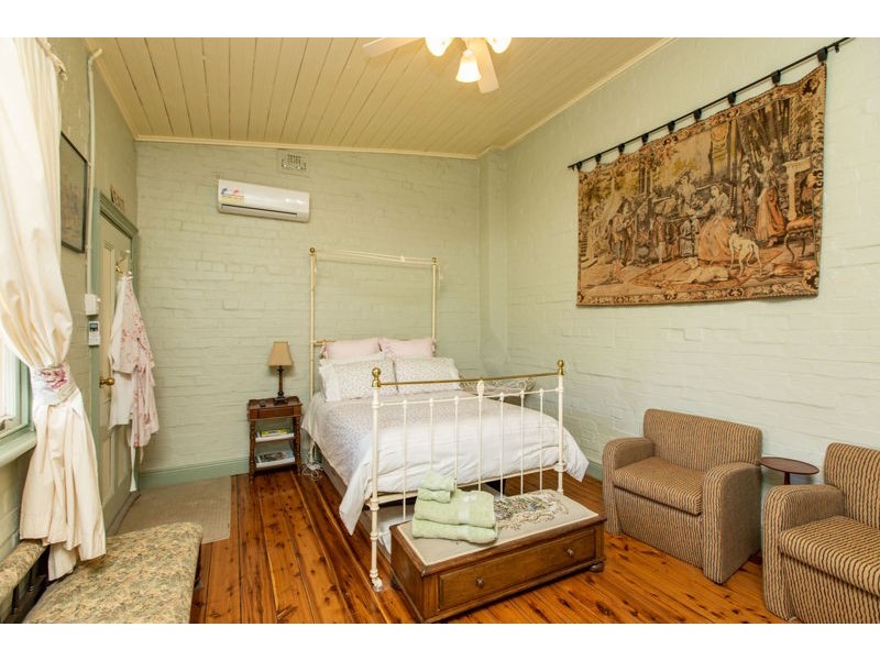 30 Belmore Street, Junee NSW 2663
