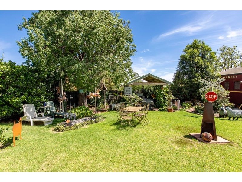 30 Belmore Street, Junee NSW 2663