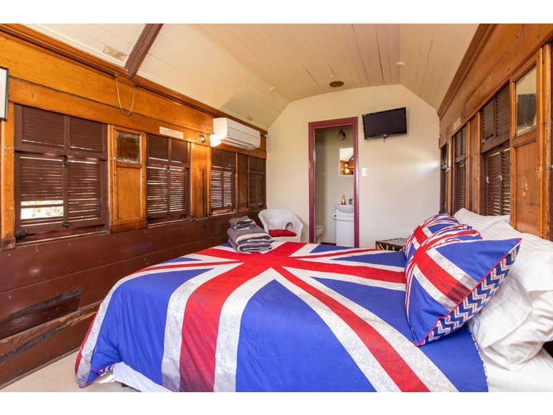 30 Belmore Street, Junee NSW 2663