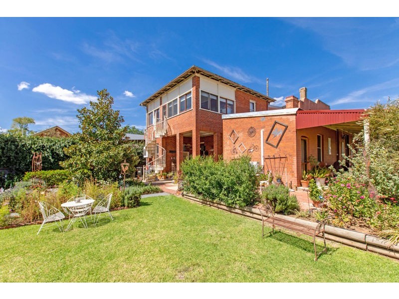 30 Belmore Street, Junee NSW 2663