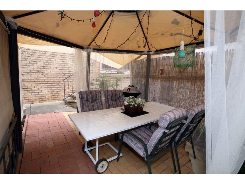 84 Stanley St, Kooringal NSW 2650