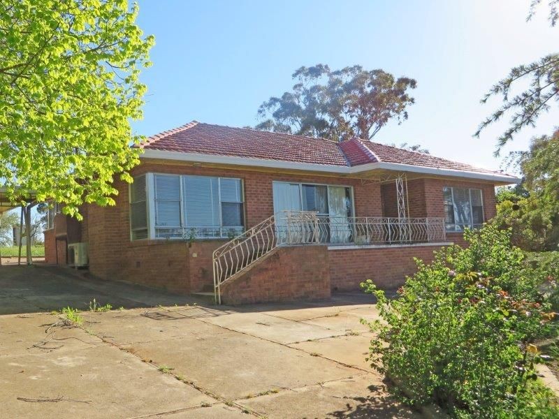 27 Prince St, Junee NSW 2663