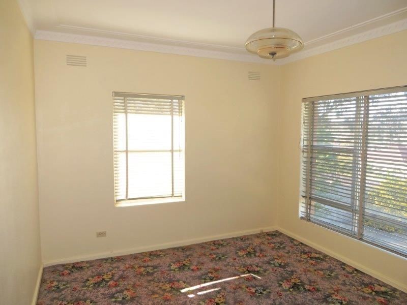 27 Prince St, Junee NSW 2663