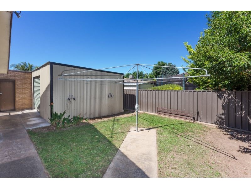 8 Vanda Street, Lake Albert NSW 2650