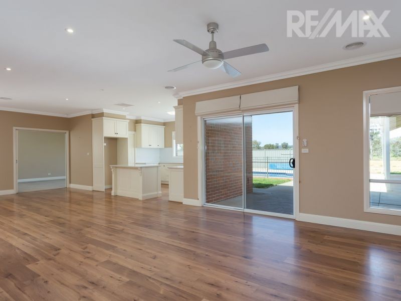 14 Burgan Drive, Springvale NSW 2650