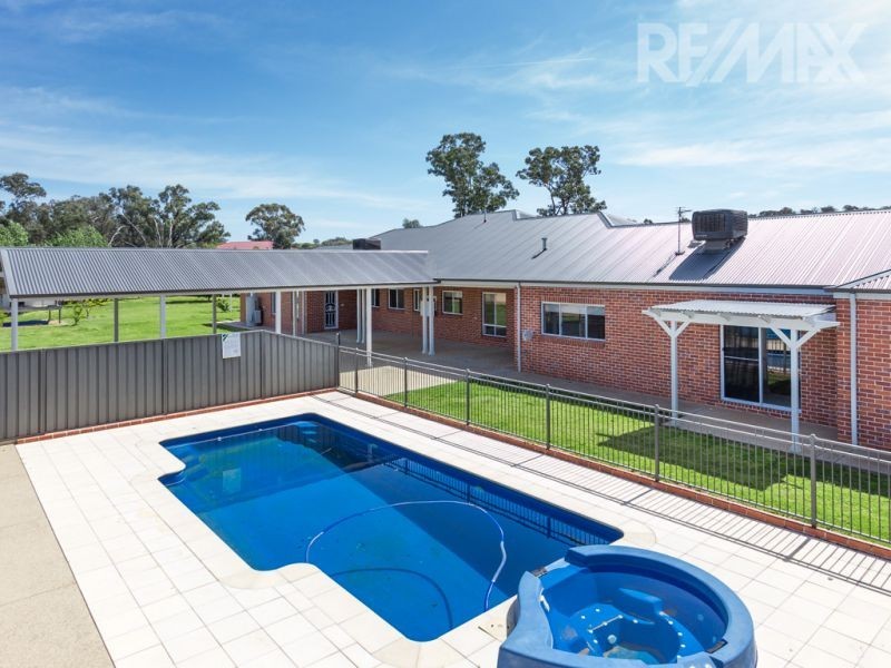 14 Burgan Drive, Springvale NSW 2650