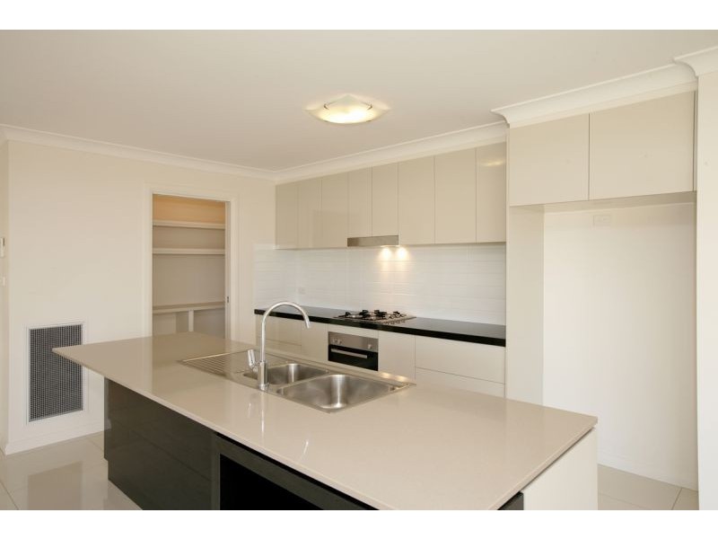 67 Kaloona Drive, Bourkelands NSW 2650