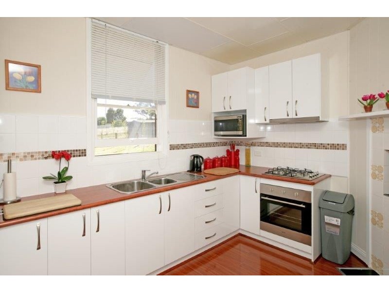 84 Hill Street, Junee NSW 2663