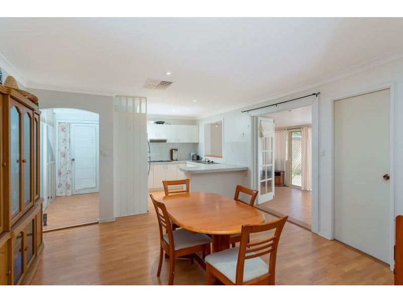 23 Bamarook Crescent, Glenfield Park NSW 2650