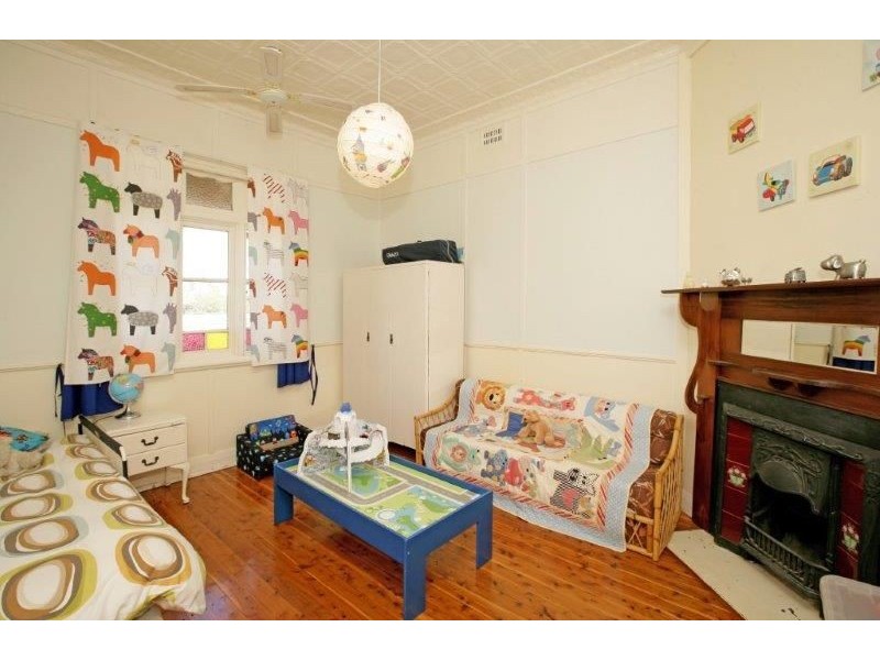 80 Main St, Junee NSW 2663