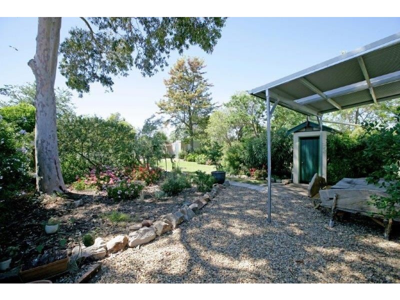 80 Main St, Junee NSW 2663