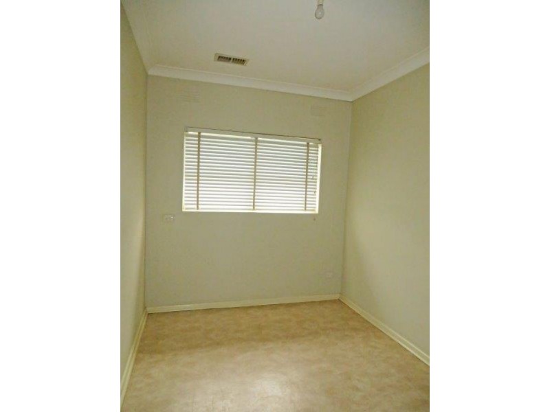 9 Kitchener Street, Junee NSW 2663