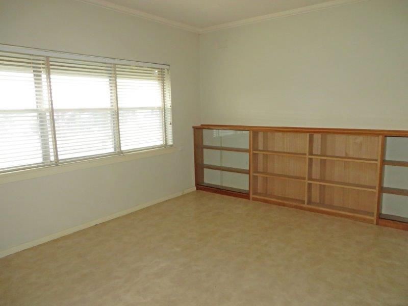 9 Kitchener Street, Junee NSW 2663