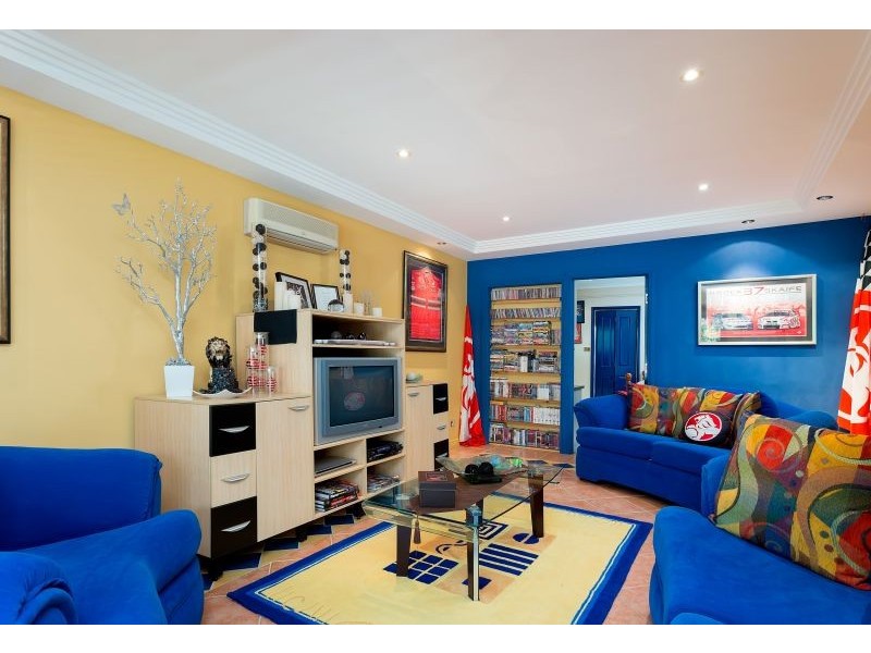 13 Ries Crescent, Tolland NSW 2650