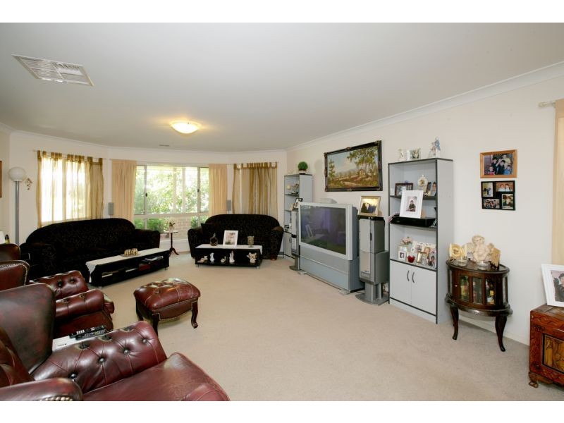 53 Barrima Drive, Glenfield Park NSW 2650