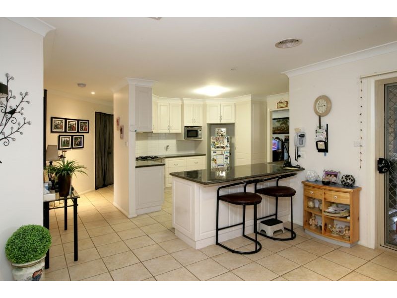 53 Barrima Drive, Glenfield Park NSW 2650