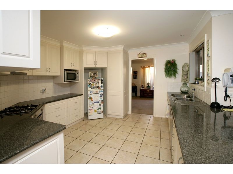 53 Barrima Drive, Glenfield Park NSW 2650