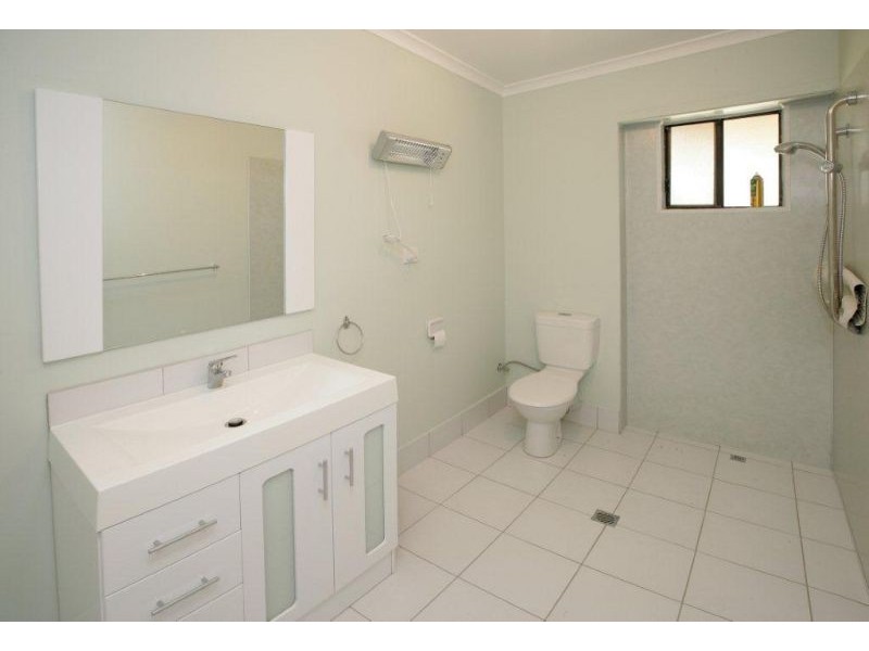 94 Hampden Avenue, North Wagga Wagga NSW 2650