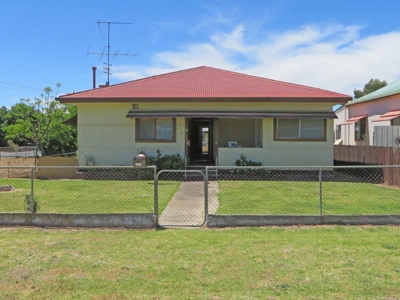 10 Fitzroy St, Junee NSW 2663