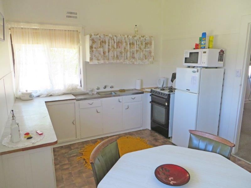 10 Fitzroy St, Junee NSW 2663