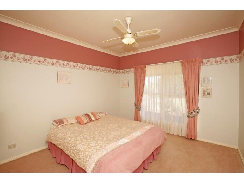 131 Albert St, Junee NSW 2663