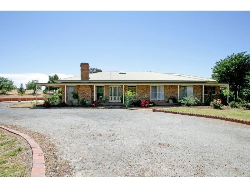 131 Albert St, Junee NSW 2663