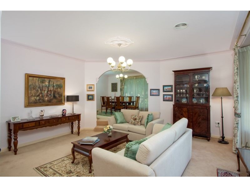 19 Amaroo Street, Kooringal NSW 2650