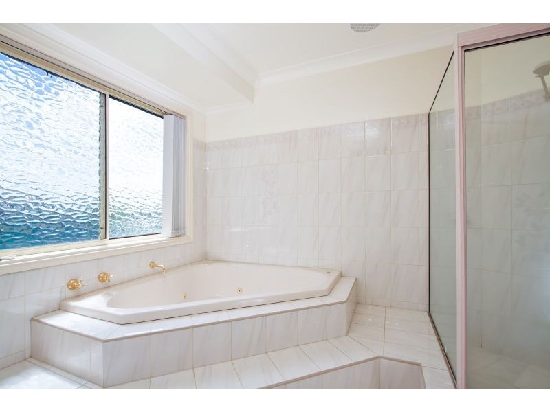 19 Amaroo Street, Kooringal NSW 2650
