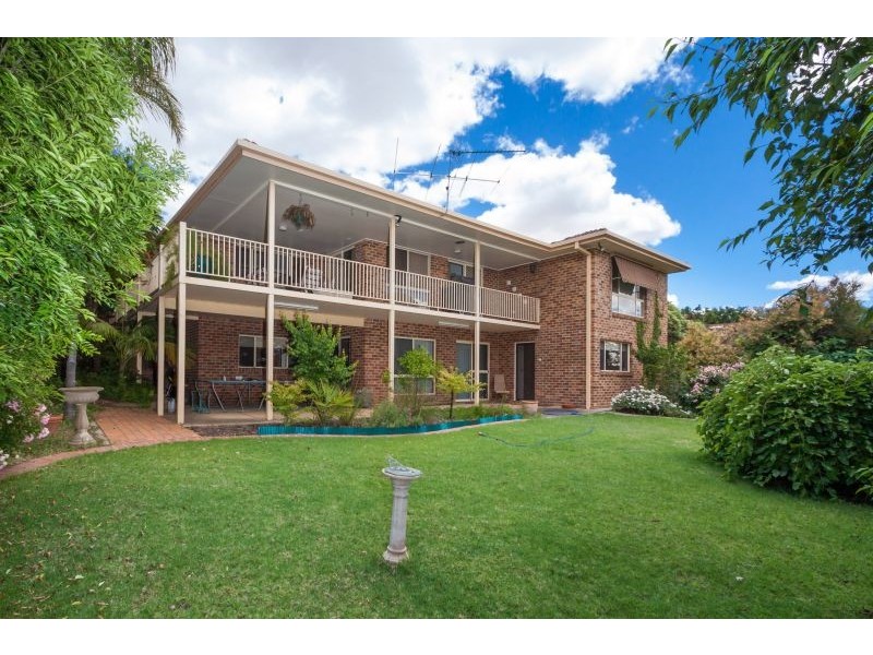 19 Amaroo Street, Kooringal NSW 2650
