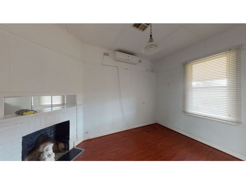 84 Hill Street, Junee NSW 2663