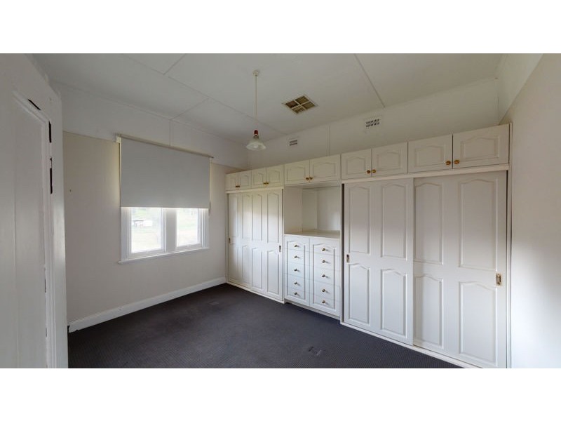 84 Hill Street, Junee NSW 2663