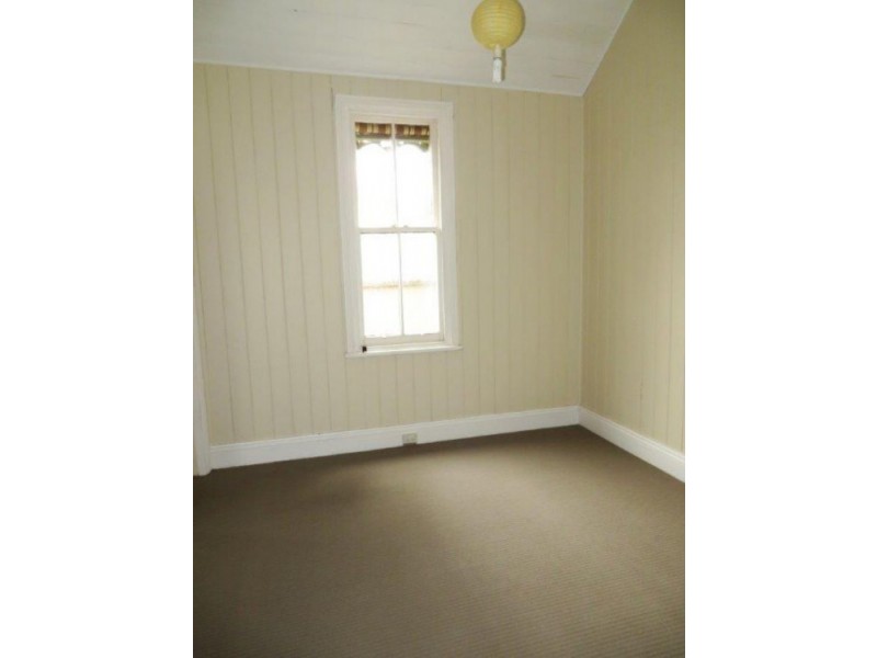 38 William Street, Junee NSW 2663