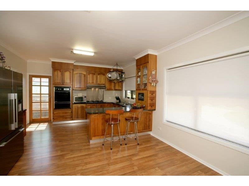 39 Bolton St, Junee NSW 2663