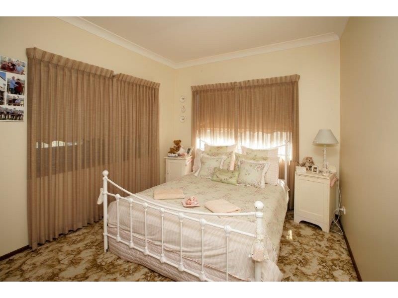 39 Bolton St, Junee NSW 2663